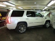 Установка дополнительного оборудования на Cadillac Escalade 2011